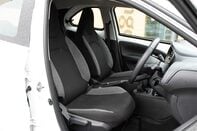 Toyota Aygo X VVT-I PURE 29