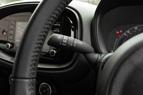 Toyota Aygo X VVT-I PURE 17