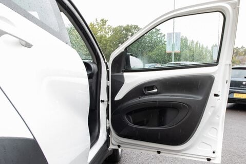 Toyota Aygo X VVT-I PURE 14