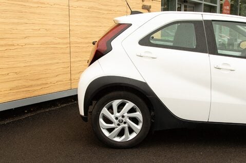 Toyota Aygo X VVT-I PURE 7