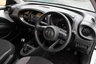 Toyota Aygo X VVT-I PURE 4