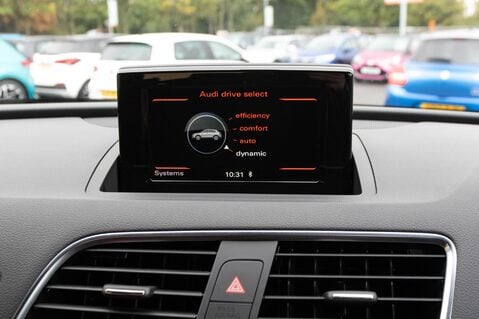 Audi Q3 TFSI S LINE EDITION 24