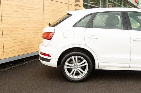 Audi Q3 TFSI S LINE EDITION 7