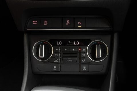 Audi Q3 TFSI S LINE EDITION 33