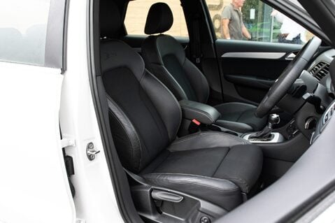 Audi Q3 TFSI S LINE EDITION 30