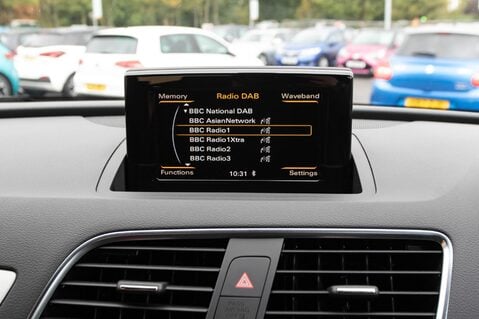 Audi Q3 TFSI S LINE EDITION 23