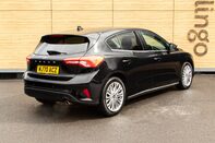 Ford Focus TITANIUM X 2