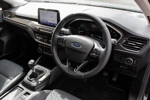 Ford Focus TITANIUM X 4
