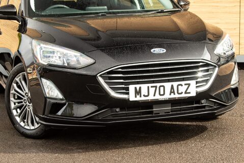 Ford Focus TITANIUM X 10