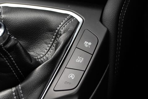 Ford Focus TITANIUM X 35
