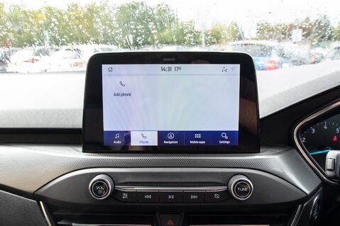 Ford Focus TITANIUM X 23