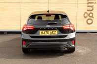 Ford Focus TITANIUM X 6