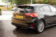 Ford Focus TITANIUM X 8