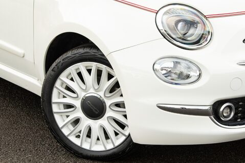 Fiat 500 DOLCEVITA MHEV 11