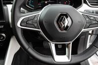 Renault Clio TECHNO E-TECH 19