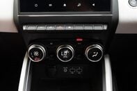 Renault Clio TECHNO E-TECH 33