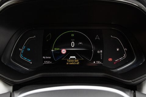 Renault Clio TECHNO E-TECH 15