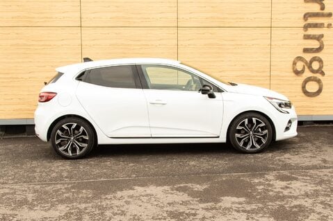 Renault Clio TECHNO E-TECH 12