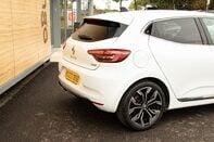 Renault Clio TECHNO E-TECH 8