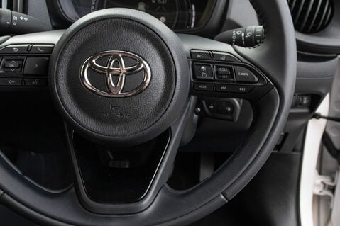 Toyota Aygo X VVT-I PURE 20