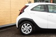 Toyota Aygo X VVT-I PURE 7