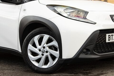 Toyota Aygo X VVT-I PURE 11