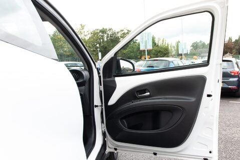 Toyota Aygo X VVT-I PURE 14