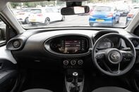 Toyota Aygo X VVT-I PURE 3