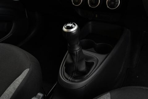 Toyota Aygo X VVT-I PURE 29
