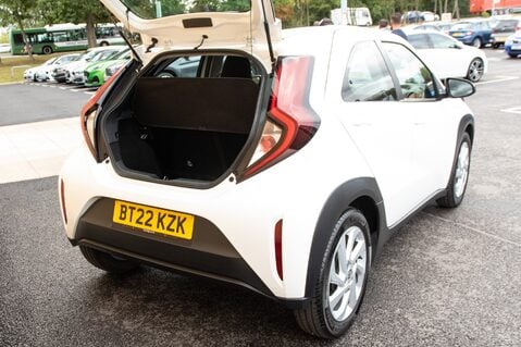 Toyota Aygo X VVT-I PURE 32