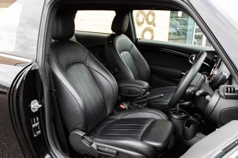 Mini Hatch JOHN COOPER WORKS 30