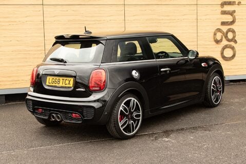 Mini Hatch JOHN COOPER WORKS 2