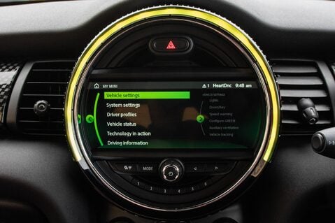 Mini Hatch JOHN COOPER WORKS 24