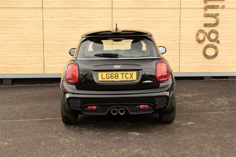 Mini Hatch JOHN COOPER WORKS 6