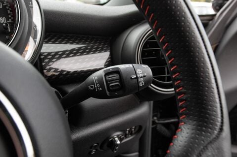 Mini Hatch JOHN COOPER WORKS 18