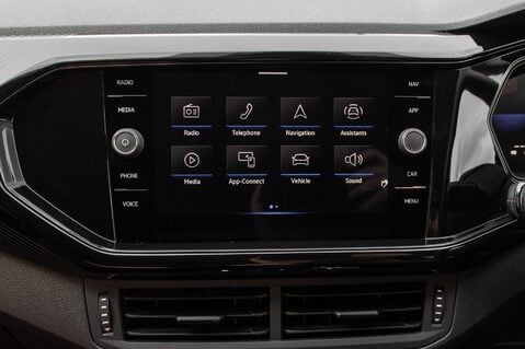 Volkswagen T-Cross BLACK EDITION TSI 27