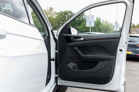 Volkswagen T-Cross BLACK EDITION TSI 14