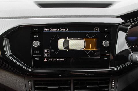 Volkswagen T-Cross BLACK EDITION TSI 28