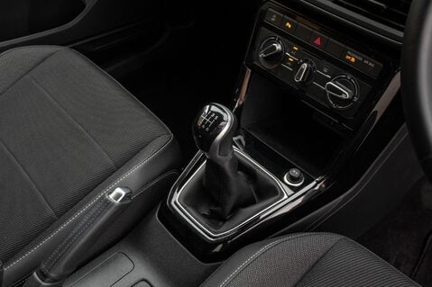 Volkswagen T-Cross BLACK EDITION TSI 31