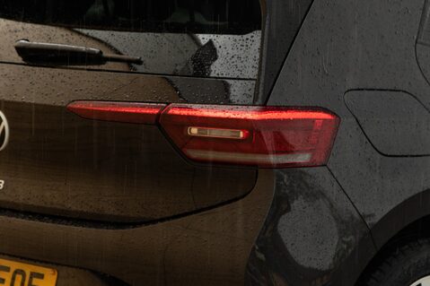 Volkswagen ID.3 FAMILY 9