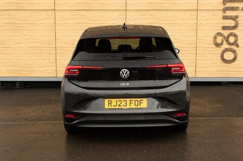 Volkswagen ID.3 FAMILY 6