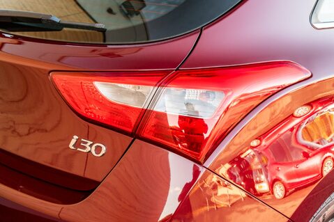 Hyundai i30 CRDI SE NAV BLUE DRIVE 9