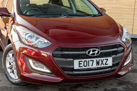 Hyundai i30 CRDI SE NAV BLUE DRIVE 10