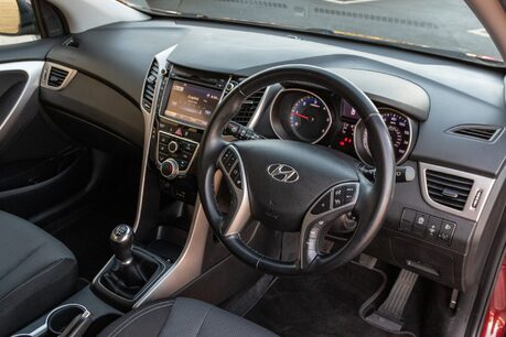 Hyundai i30 CRDI SE NAV BLUE DRIVE