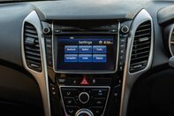 Hyundai i30 CRDI SE NAV BLUE DRIVE 25