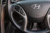 Hyundai i30 CRDI SE NAV BLUE DRIVE 19