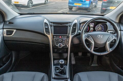 Hyundai i30 CRDI SE NAV BLUE DRIVE 3