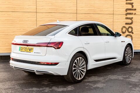 Audi E-Tron SPORTBACK QUATTRO S LINE 2