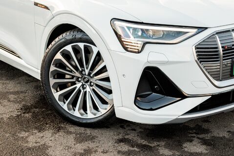 Audi E-Tron SPORTBACK QUATTRO S LINE 11