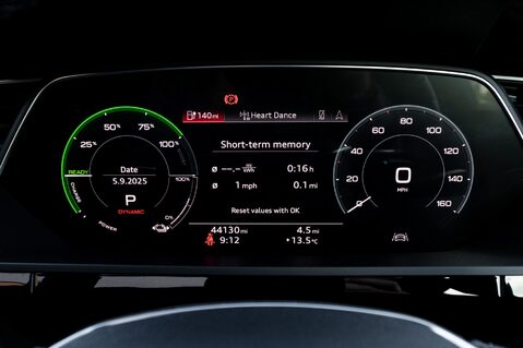 Audi E-Tron SPORTBACK QUATTRO S LINE 15